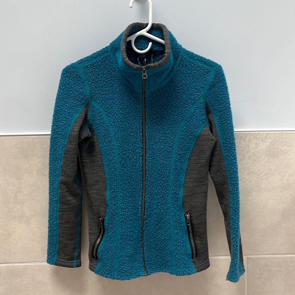 XS Kuhl zip up jacket